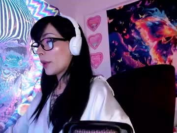 Bad_Cherry Chaturbate stream image from January 29, 2025