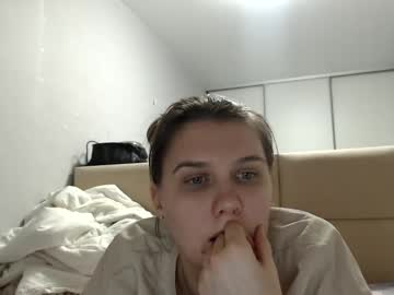 Firststarsara Chaturbate stream image from January 29, 2025