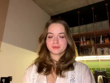 Adrianaelizy Chaturbate stream image from January 29, 2025