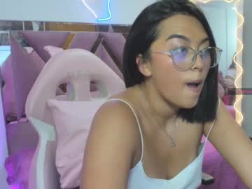 Beela_Tay Chaturbate stream image from January 29, 2025