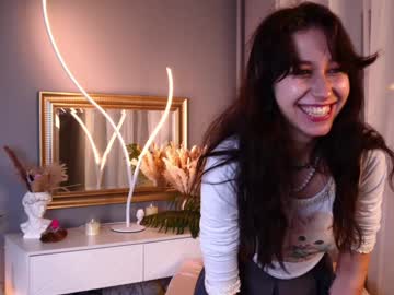 Elvinaeddy Chaturbate stream image from January 29, 2025