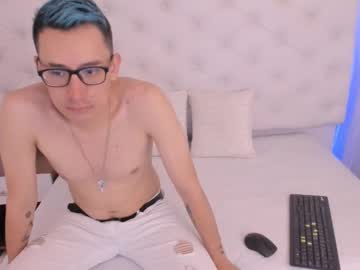 Logan_Fox1 Chaturbate stream image from January 29, 2025