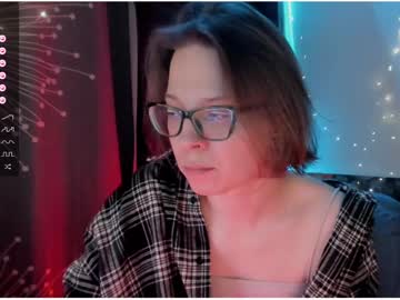 Moon__Girl Chaturbate stream image from January 29, 2025