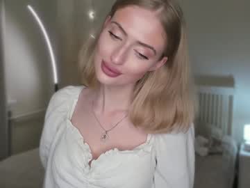 Darling_Look Chaturbate stream image from January 29, 2025