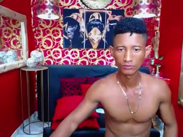 Dilanpein Chaturbate stream image from January 29, 2025