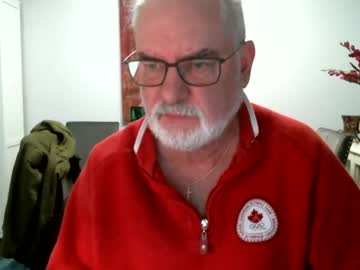 Loop102 Chaturbate stream image from January 29, 2025