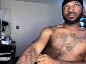 Luverboibbc Chaturbate stream image from January 29, 2025