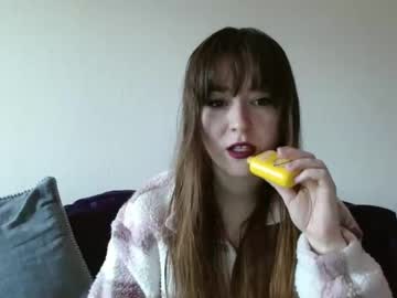 Pillogoddess Chaturbate stream image from January 29, 2025