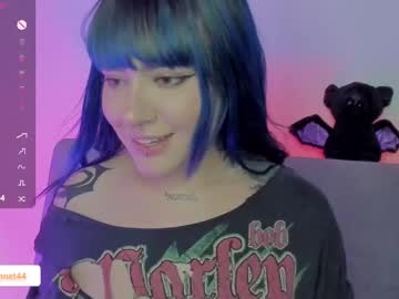 Ameliiebonnet Chaturbate stream image from January 29, 2025
