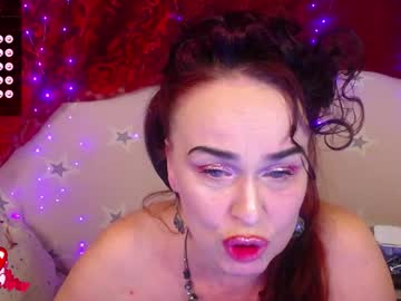Hotzlata Chaturbate stream image from January 29, 2025