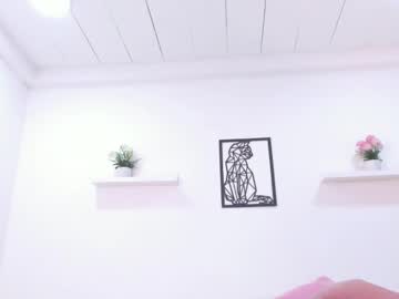 Mollypeacch_ Chaturbate stream image from January 29, 2025
