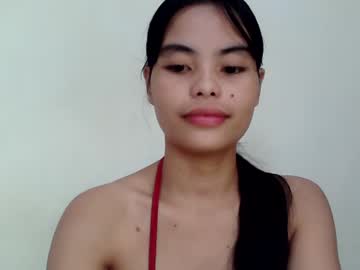 Urprettydoll Chaturbate stream image from January 29, 2025