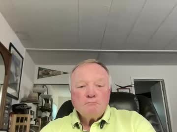 Cookoosnest Chaturbate stream image from January 30, 2025