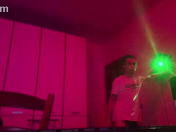 Gayboyforever33531 Chaturbate stream image from January 30, 2025