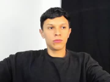 Goodboy69i Chaturbate stream image from January 30, 2025