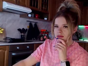 Aurorarayss Chaturbate stream image from January 30, 2025