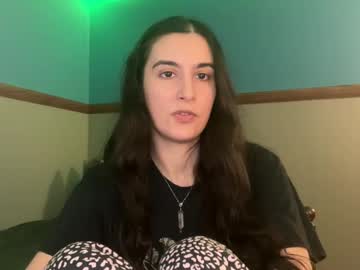 Bluntbabe Chaturbate stream image from January 30, 2025