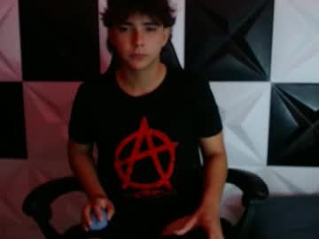 Dani_Cumboy Chaturbate stream image from January 30, 2025