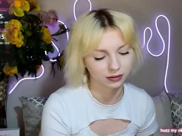 Linachase Chaturbate stream image from January 30, 2025