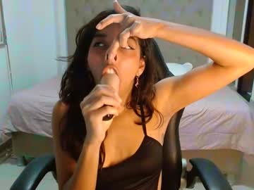 Maydivaxox Chaturbate stream image from January 30, 2025