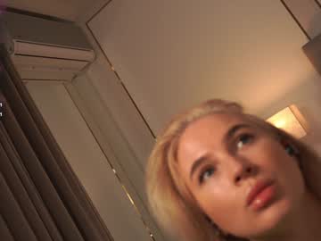 Eseniyalove Chaturbate stream image from January 30, 2025