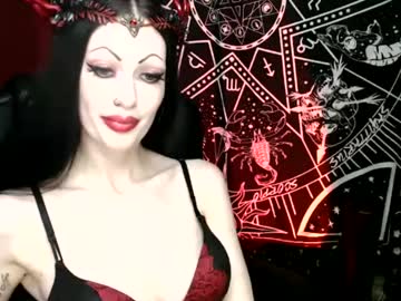 Missmoondoll Chaturbate stream image from January 30, 2025