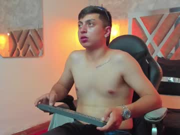 Dan_Logan Chaturbate stream image from January 30, 2025