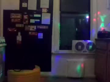 Lapuzzycat201923 Chaturbate stream image from January 30, 2025