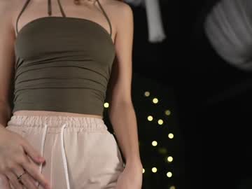 Yvetta Chaturbate stream image from January 30, 2025