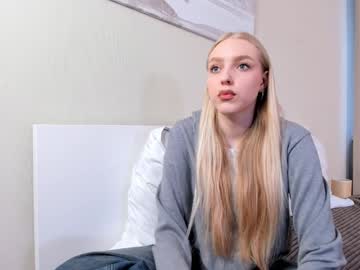 Peacecheckley Chaturbate stream image from January 30, 2025