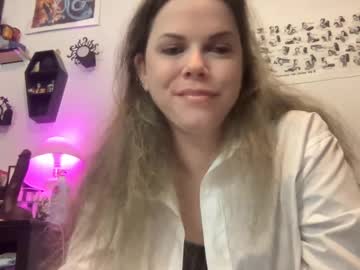 Libbydeetzxxx Chaturbate stream image from January 30, 2025