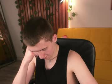 Artiedamon Chaturbate stream image from January 30, 2025