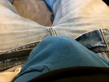 6inchboytoy Chaturbate stream image from January 30, 2025