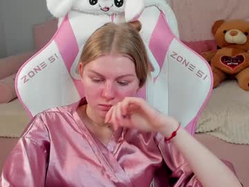 Stelladelacour Chaturbate stream image from January 30, 2025