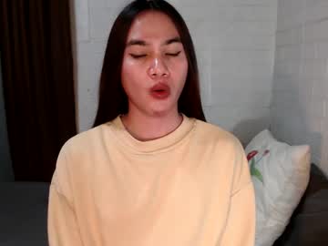 Urhottylicious_Cum Chaturbate stream image from January 30, 2025