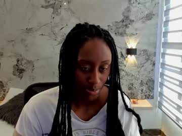 Zoelewis_ Chaturbate stream image from January 30, 2025