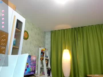 Luxiehorny Chaturbate stream image from January 30, 2025