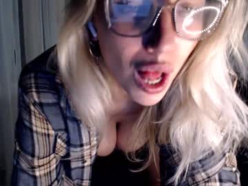 Vivica_Coke Chaturbate stream image from January 30, 2025