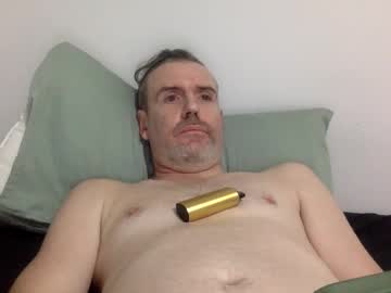 Iluvtres Chaturbate stream image from January 30, 2025