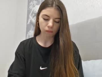 Littlebarbie044 Chaturbate stream image from January 30, 2025