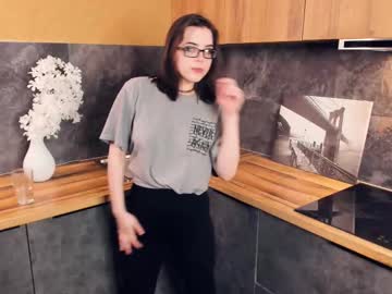 Tatedeary Chaturbate stream image from January 30, 2025
