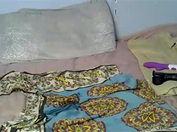 Heyybanan Chaturbate stream image from January 30, 2025
