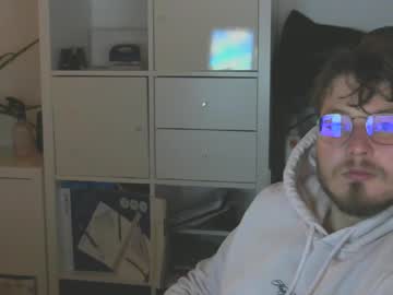 Makemehappy05 Chaturbate stream image from January 30, 2025