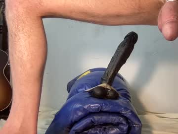 Biguywithtoys Chaturbate stream image from January 30, 2025