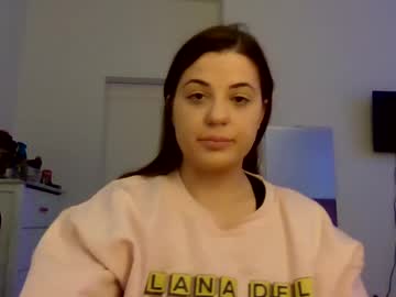 Cherrybanana444 Chaturbate stream image from January 30, 2025