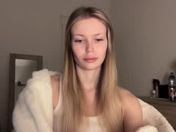 Glow_Angel Chaturbate stream image from January 30, 2025