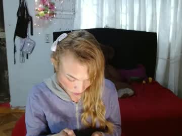Azalea_Nena Chaturbate stream image from January 30, 2025