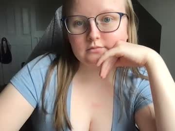 Lexielilacs Chaturbate stream image from January 30, 2025