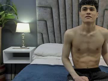 Roan_Birkin Chaturbate stream image from January 30, 2025