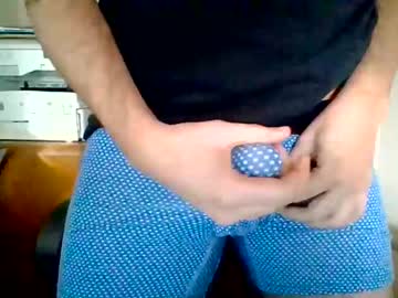 Mysmall4inchpenis Chaturbate stream image from January 30, 2025